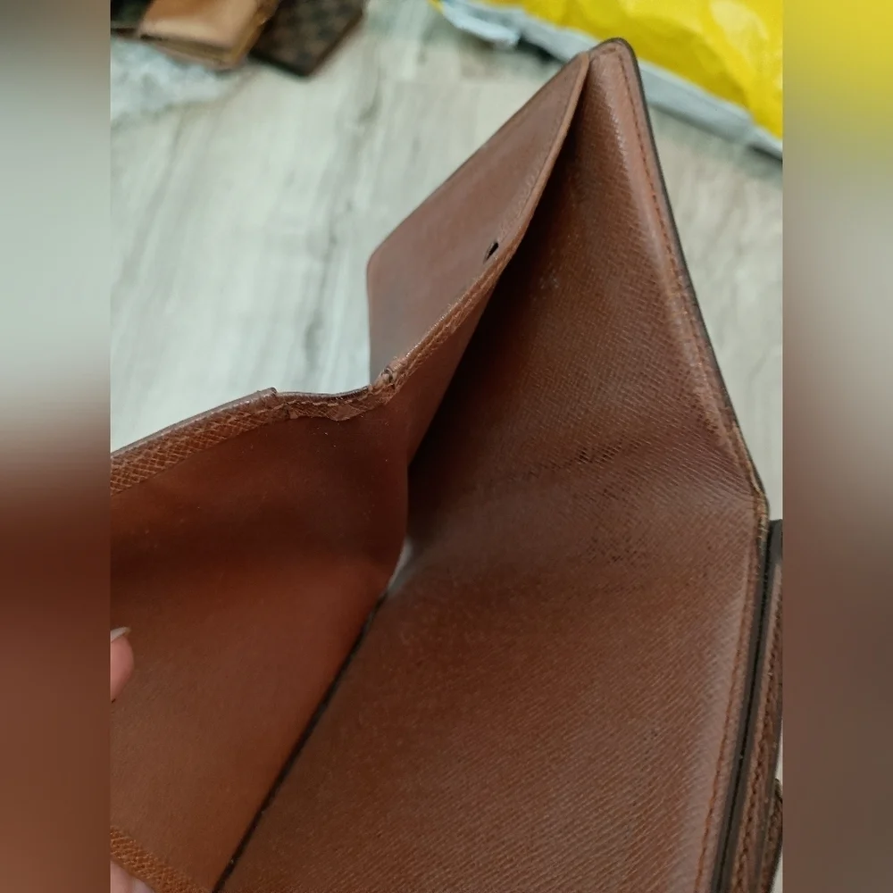LOUIS VUITTON Bi -fold Wallet Monogram Monogram Canvas Authentic